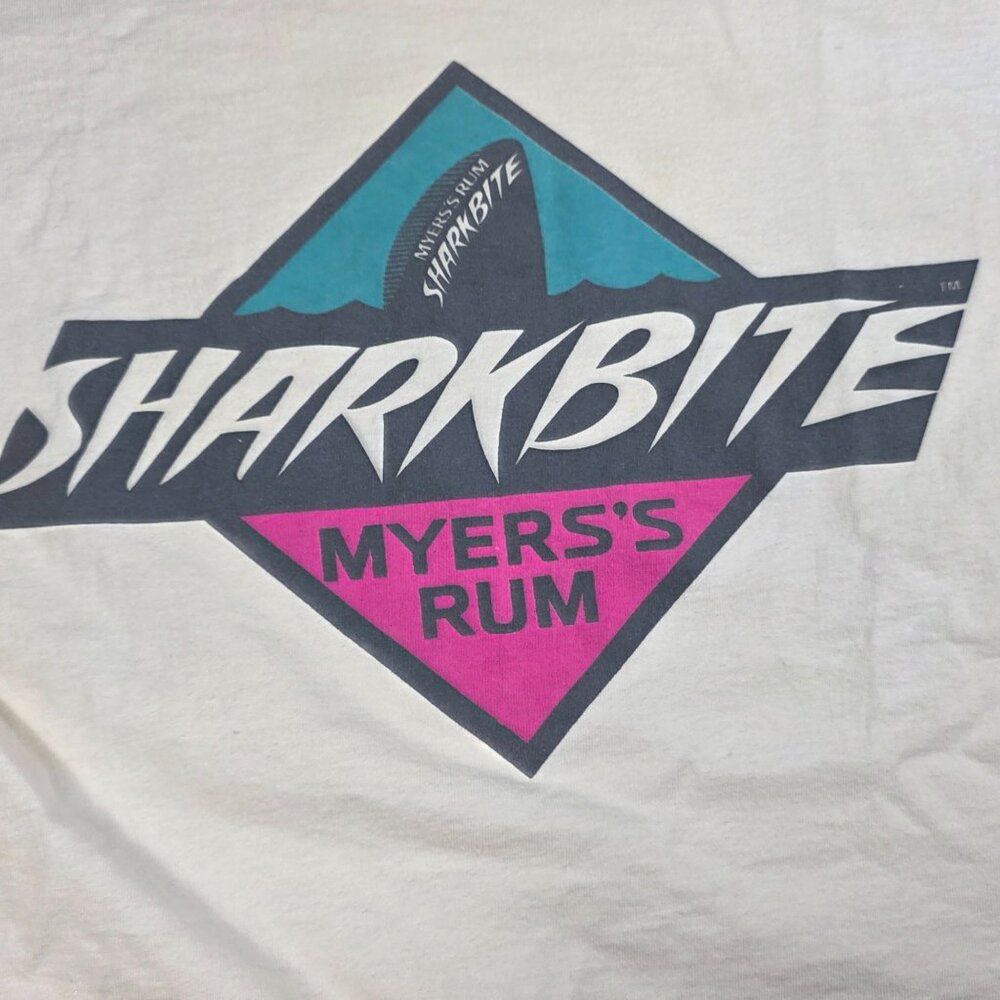 Vintage Sharkbite Myerss Rum Delta XL Graphic T-Shirt White Cotton Short Sleeve